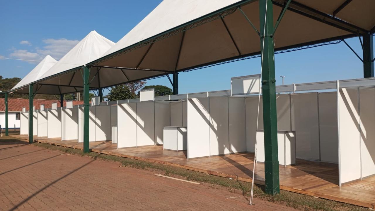 Montagem em Octanorm 10